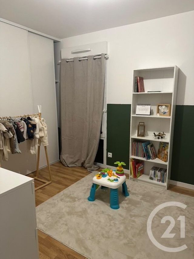 Appartement F4 &agrave; louer - 4 pi&egrave;ces - 81,59 m2 - Tours - 37 - CENTRE
