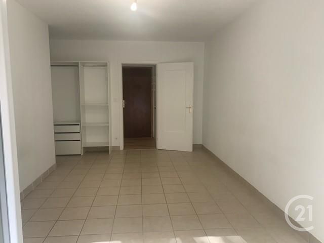 Appartement F4 &agrave; louer - 4 pi&egrave;ces - 75,14 m2 - Chambray Les Tours - 37 - CENTRE