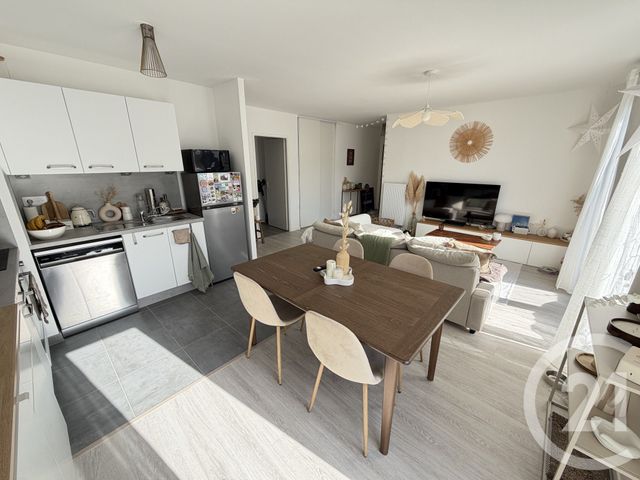 Appartement F3 &agrave; louer - 3 pi&egrave;ces - 64,77 m2 - Chambray Les Tours - 37 - CENTRE