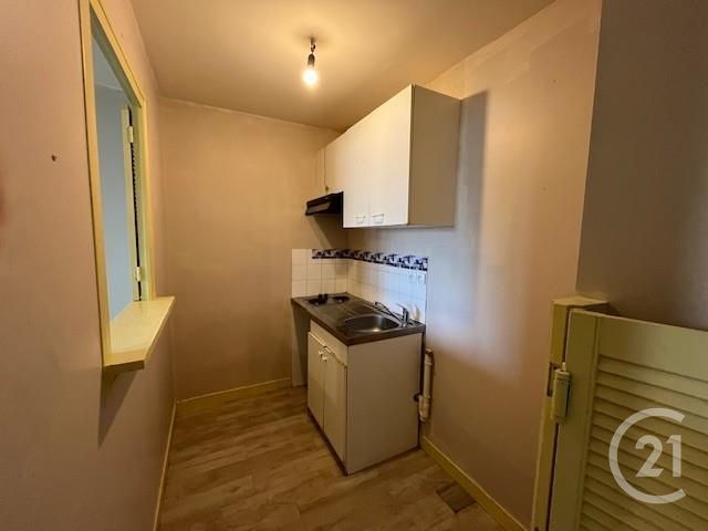 Appartement T1 &agrave; louer - 1 pi&egrave;ce - 30,07 m2 - Joue Les Tours - 37 - CENTRE