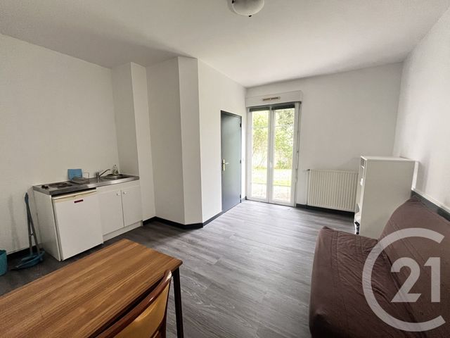 Appartement Studio &agrave; louer - 1 pi&egrave;ce - 20,03 m2 - Tours - 37 - CENTRE