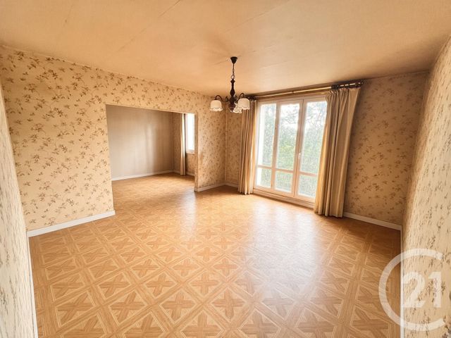 Appartement 5 pièces 95 m² · à Tours · 94,9 m² · 125 000 €