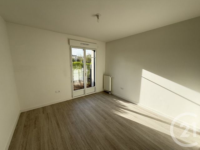 Appartement F3 &agrave; louer - 3 pi&egrave;ces - 67,08 m2 - St Cyr Sur Loire - 37 - CENTRE