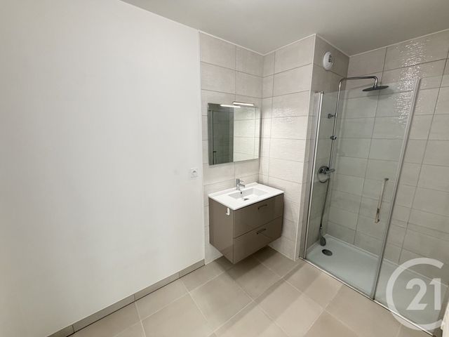 Appartement F3 &agrave; louer - 3 pi&egrave;ces - 67,08 m2 - St Cyr Sur Loire - 37 - CENTRE