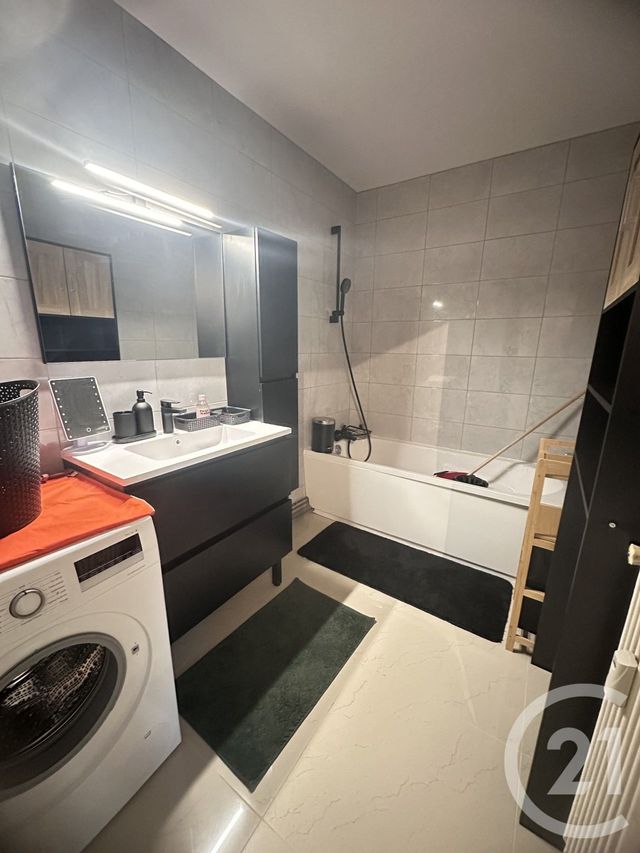 Appartement F3 &agrave; louer - 4 pi&egrave;ces - 75,25 m2 - Joue Les Tours - 37 - CENTRE