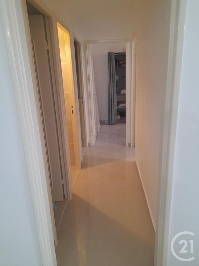 Appartement F3 &agrave; louer - 4 pi&egrave;ces - 75,25 m2 - Joue Les Tours - 37 - CENTRE