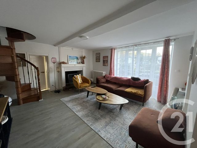 Maison &agrave; louer - 5 pi&egrave;ces - 122,99 m2 - Cheille - 37 - CENTRE