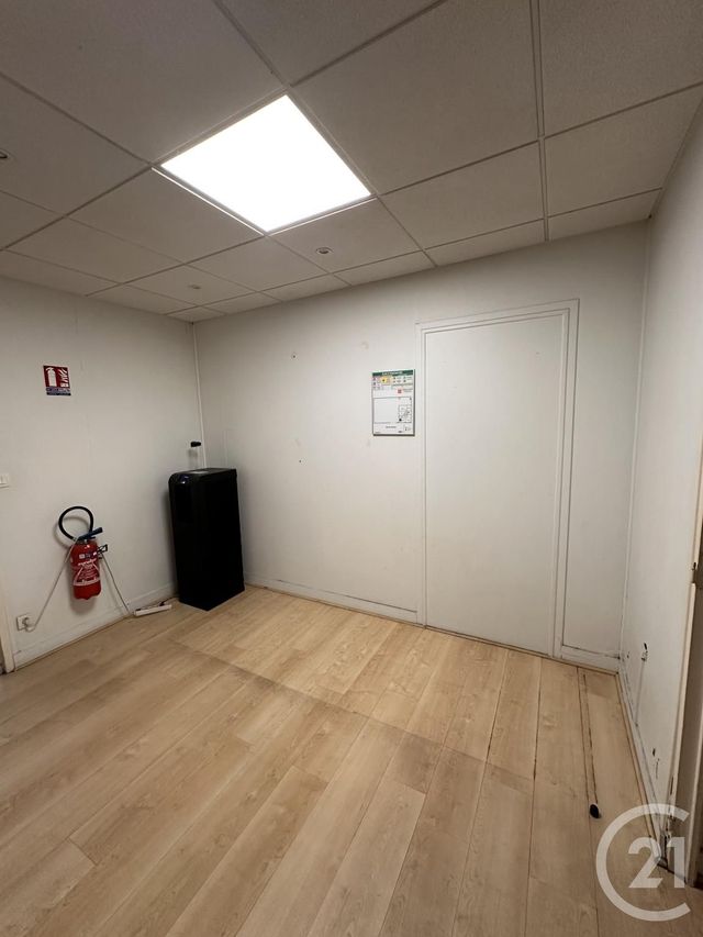 Local commercial à louer - 710.0 m2 - 37 - Indre-et-Loire