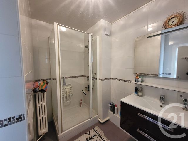 Appartement F3 &agrave; louer - 3 pi&egrave;ces - 62,17 m2 - Tours - 37 - CENTRE