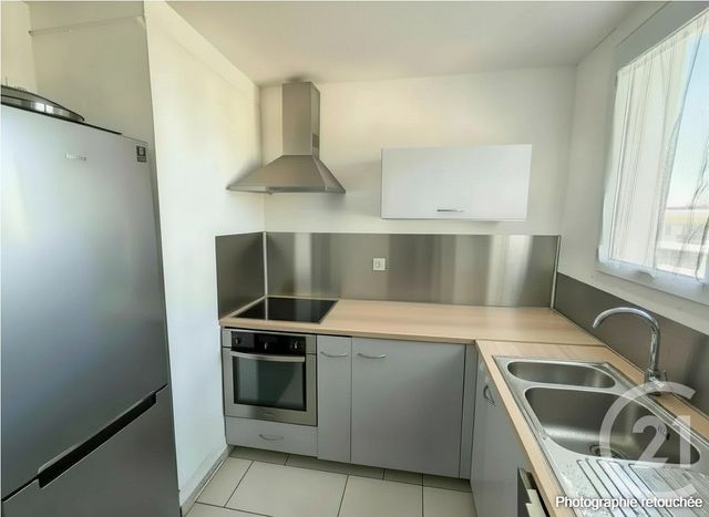Appartement F3 &agrave; louer - 4 pi&egrave;ces - 69,70 m2 - Joue Les Tours - 37 - CENTRE
