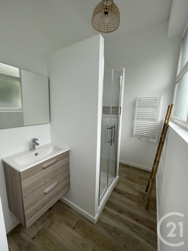 Appartement F8 &agrave; louer - 8 pi&egrave;ces - 150 m2 - Tours - 37 - CENTRE