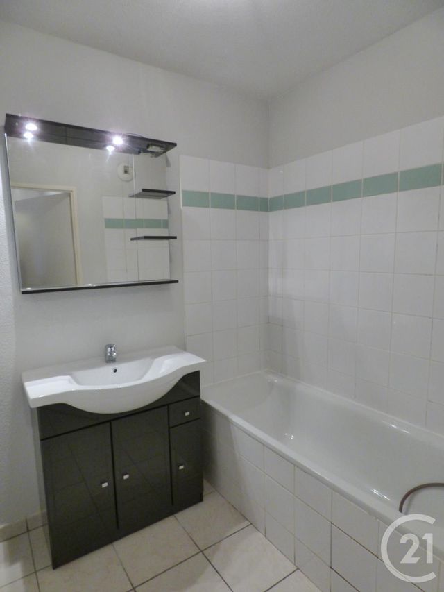 Appartement F3 &agrave; louer - 3 pi&egrave;ces - 57,45 m2 - Tours - 37 - CENTRE