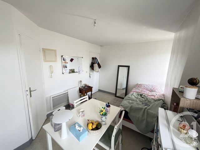 Appartement F1 &agrave; louer - 1 pi&egrave;ce - 16,28 m2 - Tours - 37 - CENTRE