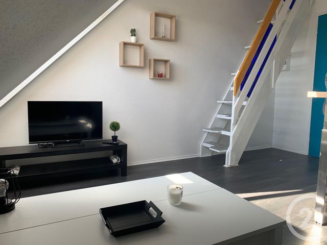 Appartement Studio &agrave; louer - 1 pi&egrave;ce - 18,72 m2 - Tours - 37 - CENTRE