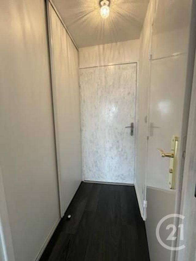 Appartement Studio &agrave; louer - 1 pi&egrave;ce - 18,72 m2 - Tours - 37 - CENTRE