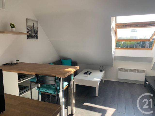 Appartement Studio &agrave; louer - 1 pi&egrave;ce - 18,72 m2 - Tours - 37 - CENTRE