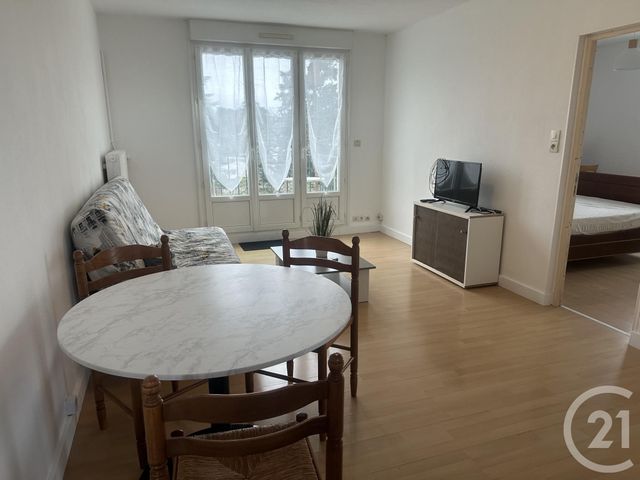 Appartement &agrave; louer - 4 pi&egrave;ces - 74,94 m2 - Tours - 37 - CENTRE