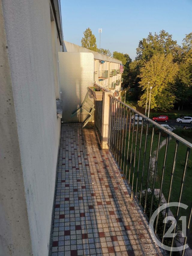 Appartement &agrave; louer - 4 pi&egrave;ces - 74,94 m2 - Tours - 37 - CENTRE