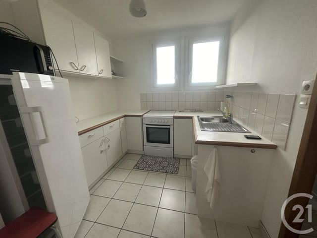 Appartement &agrave; louer - 4 pi&egrave;ces - 74,94 m2 - Tours - 37 - CENTRE