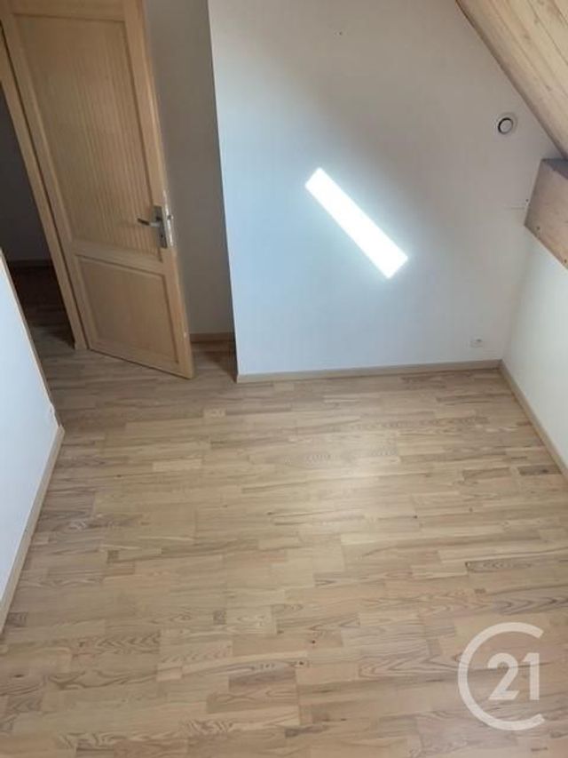 Appartement F4 &agrave; louer - 4 pi&egrave;ces - 72 m2 - Tours - 37 - CENTRE