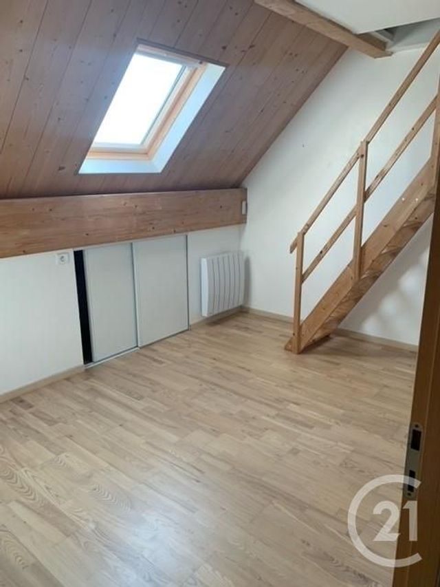 Appartement F4 &agrave; louer - 4 pi&egrave;ces - 72 m2 - Tours - 37 - CENTRE