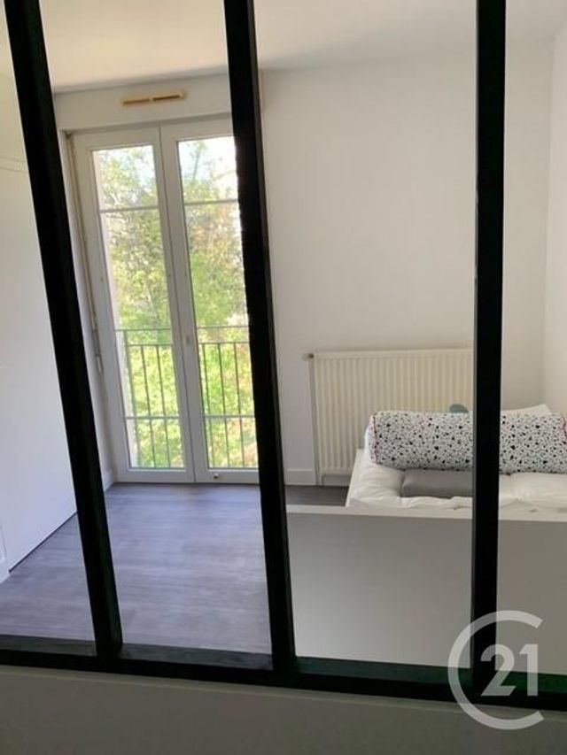 Appartement Studio &agrave; louer - 1 pi&egrave;ce - 20,17 m2 - Tours - 37 - CENTRE