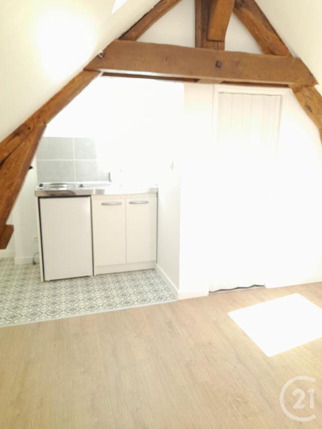 Appartement F1 &agrave; louer - 1 pi&egrave;ce - 11,06 m2 - Joue Les Tours - 37 - CENTRE