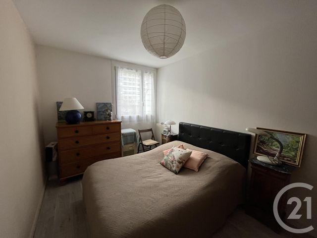 Appartement F4 &agrave; louer - 4 pi&egrave;ces - 75,50 m2 - Tours - 37 - CENTRE