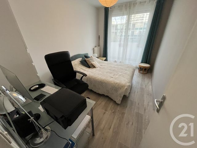Appartement F4 &agrave; louer - 4 pi&egrave;ces - 75,50 m2 - Tours - 37 - CENTRE