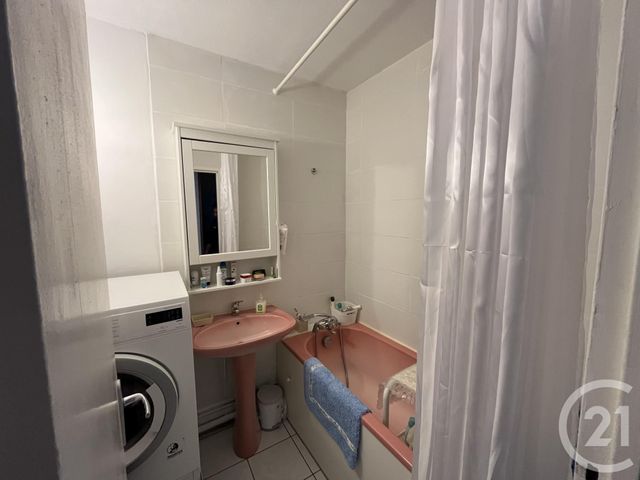 Appartement F4 &agrave; louer - 4 pi&egrave;ces - 75,50 m2 - Tours - 37 - CENTRE