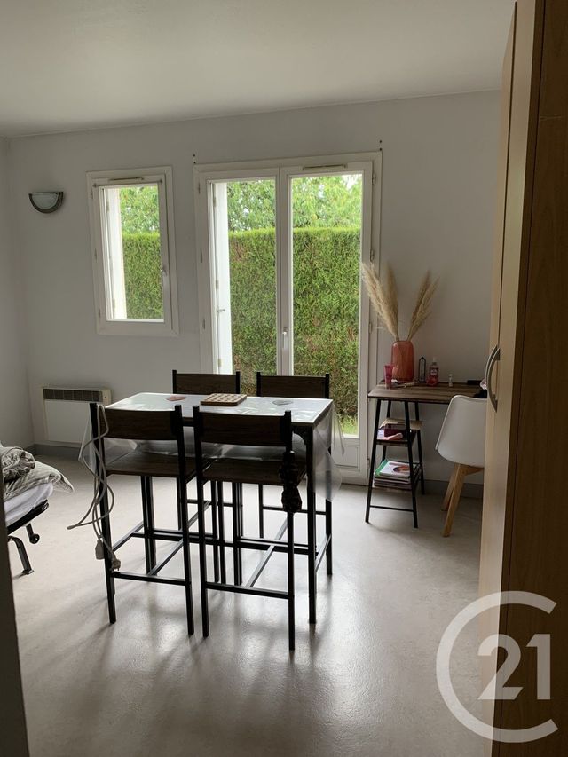 Appartement F1 &agrave; louer - 1 pi&egrave;ce - 21,91 m2 - Joue Les Tours - 37 - CENTRE