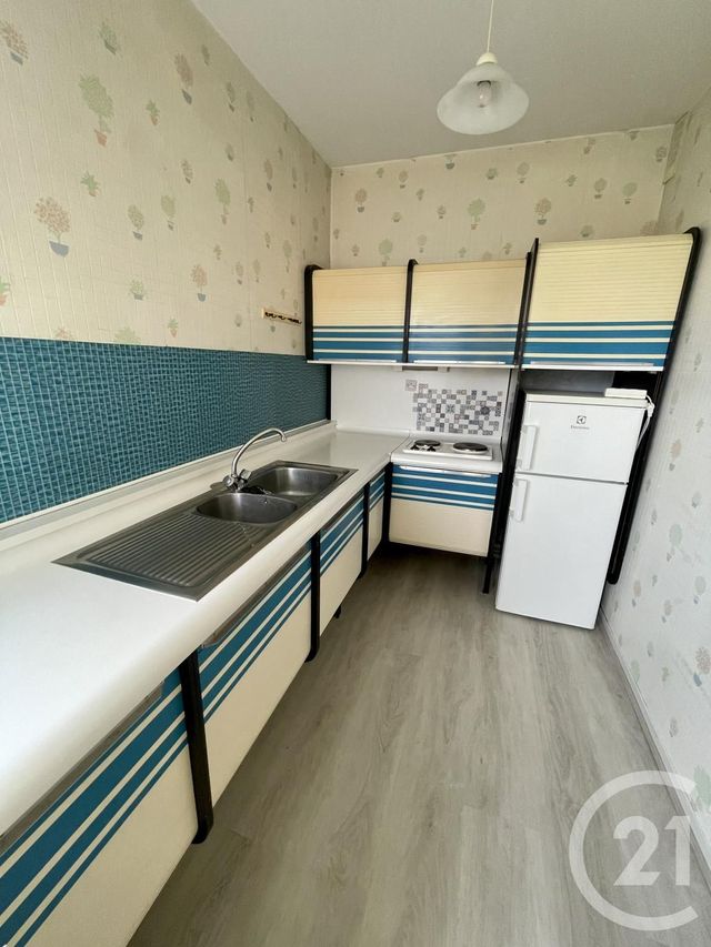 Appartement F1 &agrave; louer - 1 pi&egrave;ce - 31,97 m2 - Chambray Les Tours - 37 - CENTRE