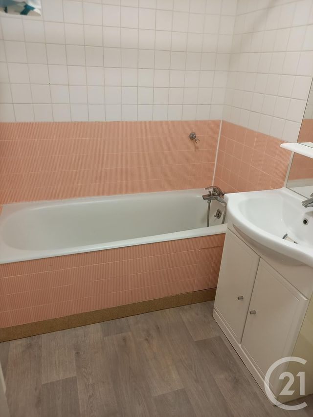 Appartement F1 &agrave; louer - 1 pi&egrave;ce - 34,82 m2 - Joue Les Tours - 37 - CENTRE