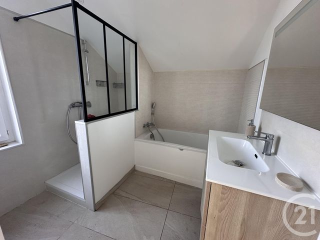 Appartement F3 &agrave; louer - 3 pi&egrave;ces - 80,18 m2 - Tours - 37 - CENTRE