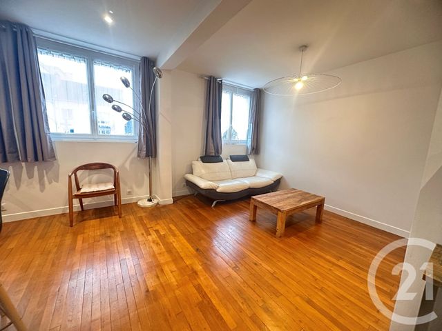 Appartement F3 &agrave; louer - 3 pi&egrave;ces - 80,18 m2 - Tours - 37 - CENTRE