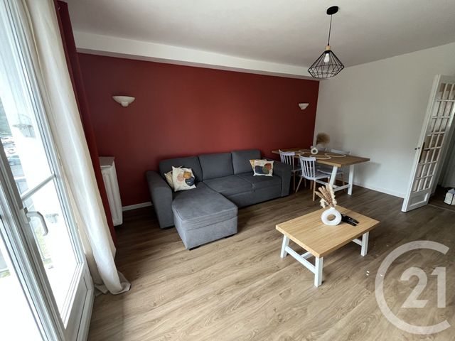 Appartement F4 &agrave; louer - 5 pi&egrave;ces - 82,97 m2 - Tours - 37 - CENTRE
