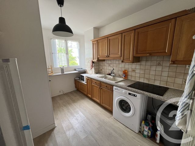 Appartement F4 &agrave; louer - 5 pi&egrave;ces - 82,97 m2 - Tours - 37 - CENTRE