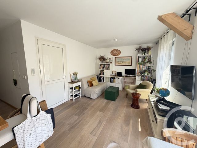 Appartement F3 &agrave; louer - 3 pi&egrave;ces - 56,35 m2 - Tours - 37 - CENTRE