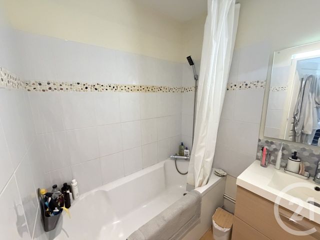 Appartement F3 &agrave; louer - 3 pi&egrave;ces - 56,35 m2 - Tours - 37 - CENTRE