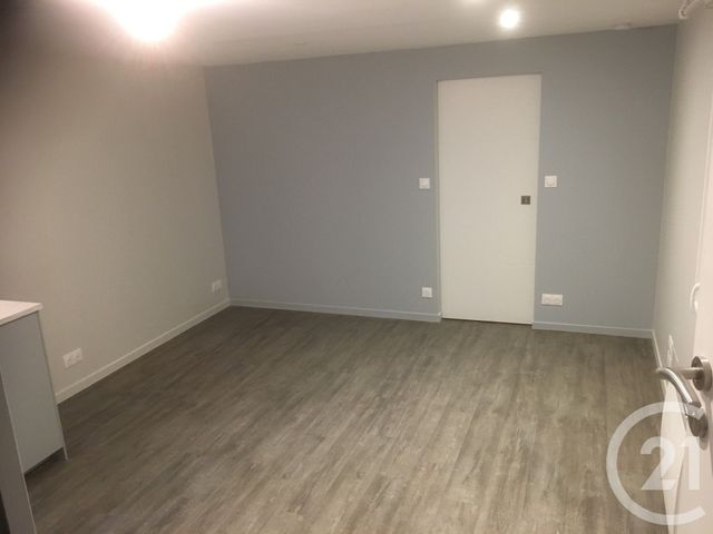 Appartement F2 &agrave; louer - 2 pi&egrave;ces - 30,93 m2 - Blere - 37 - CENTRE