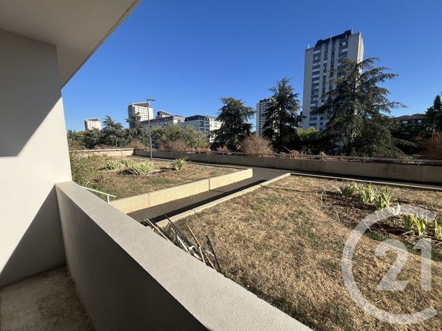 Appartement F3 &agrave; louer - 3 pi&egrave;ces - 76,22 m2 - Tours - 37 - CENTRE