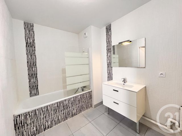 Appartement F3 &agrave; vendre - 3 pi&egrave;ces - 67,01 m2 - Chambray Les Tours - 37 - CENTRE