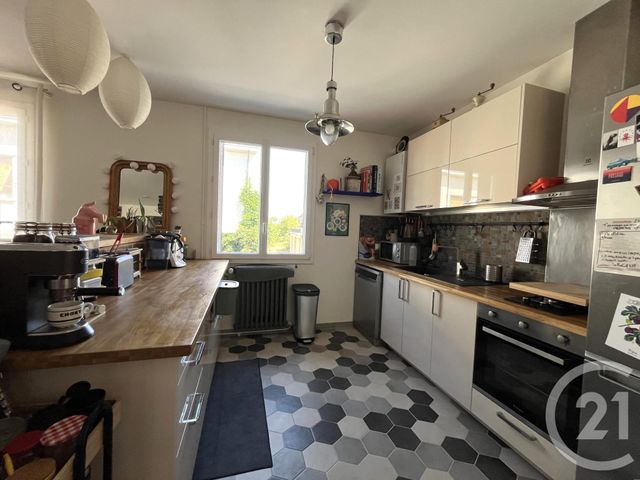 Maison &agrave; louer - 4 pi&egrave;ces - 96,87 m2 - Tours - 37 - CENTRE