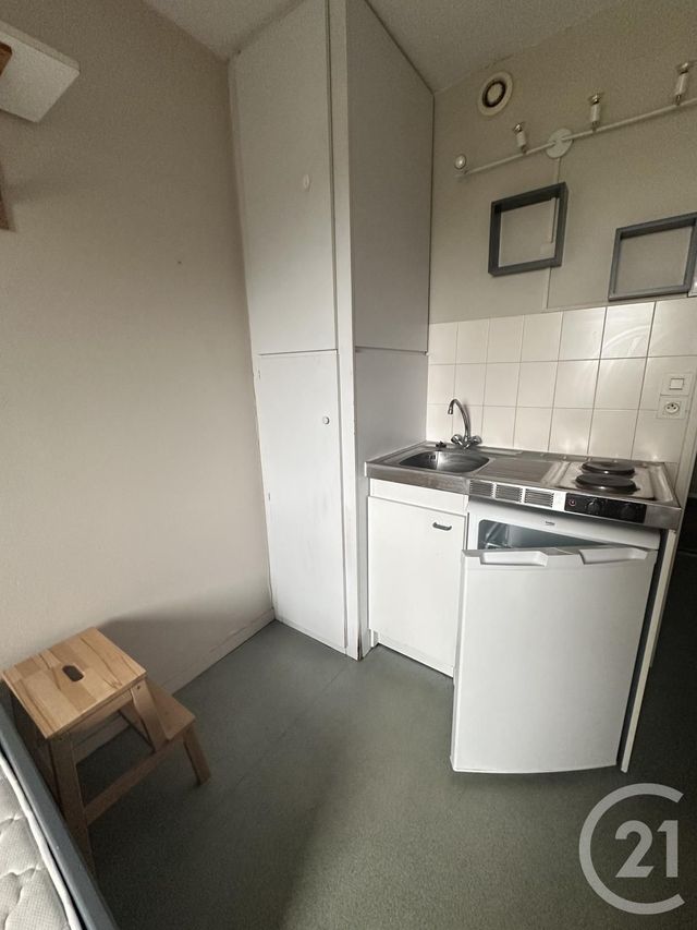 Appartement Studio &agrave; louer - 1 pi&egrave;ce - 12 m2 - Tours - 37 - CENTRE