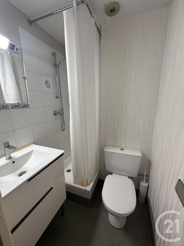 Appartement Studio &agrave; louer - 1 pi&egrave;ce - 12 m2 - Tours - 37 - CENTRE