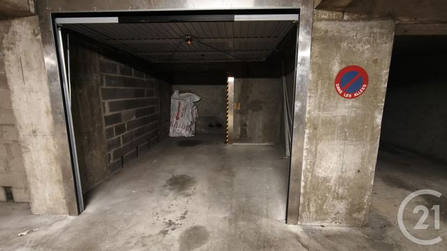 Parking &agrave; vendre - 12 m2 - Joue Les Tours - 37 - CENTRE