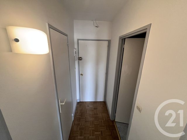 Appartement F1 &agrave; louer - 1 pi&egrave;ce - 34,27 m2 - Tours - 37 - CENTRE