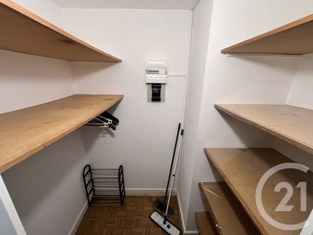 Appartement F1 &agrave; louer - 1 pi&egrave;ce - 34,27 m2 - Tours - 37 - CENTRE