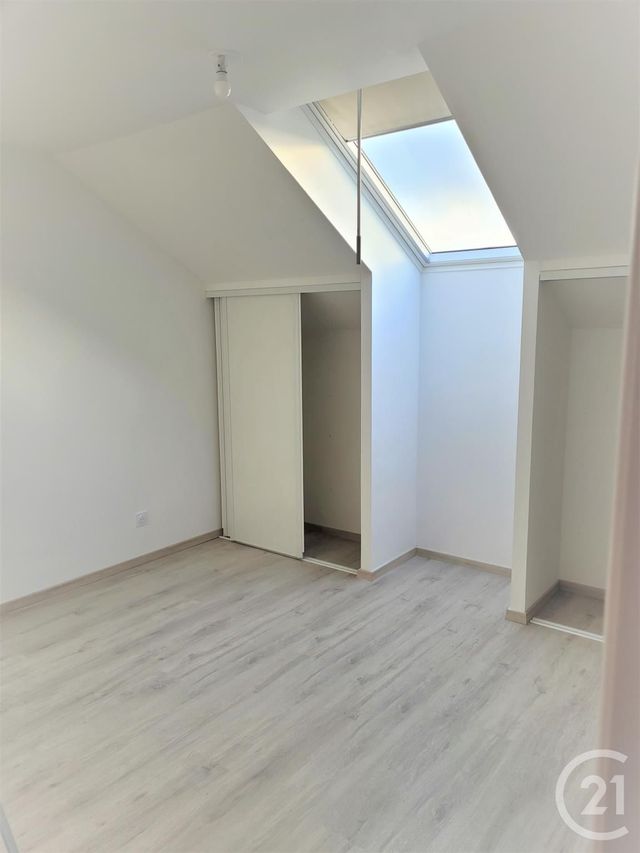 Appartement F4 &agrave; louer - 4 pi&egrave;ces - 98,05 m2 - Tours - 37 - CENTRE