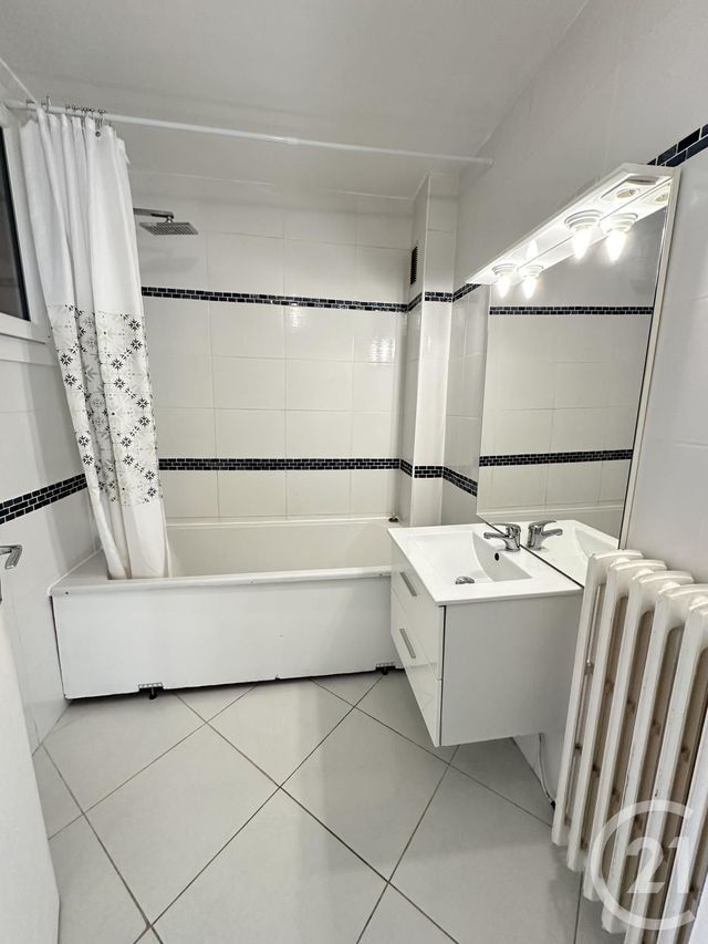 Appartement T3 &agrave; louer - 3 pi&egrave;ces - 57,71 m2 - Tours - 37 - CENTRE